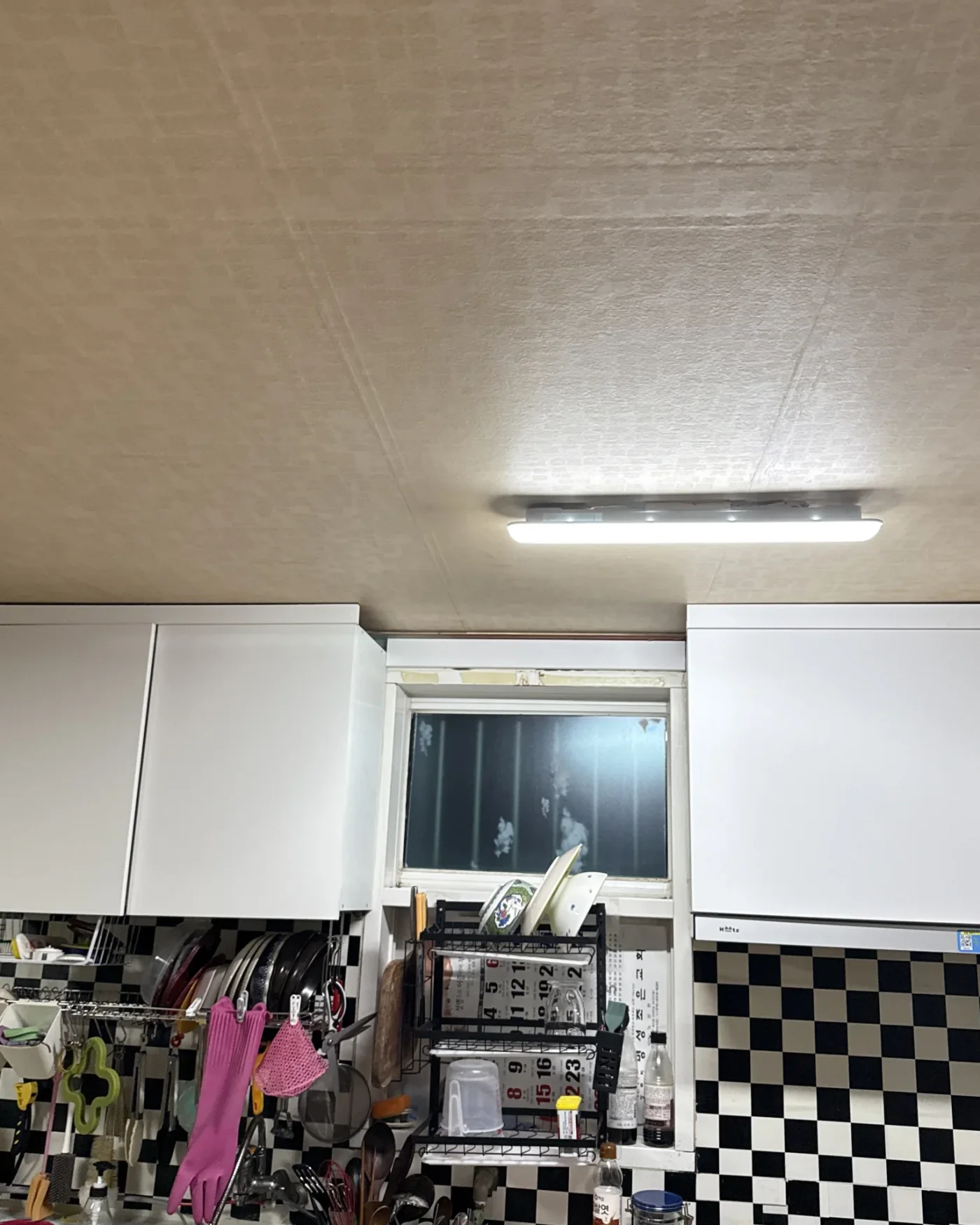싱크대교체 시공완료, 다시 맞춰 단 상부장 문짝